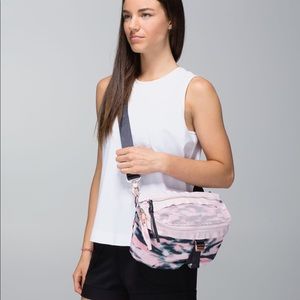 Lululemon bag